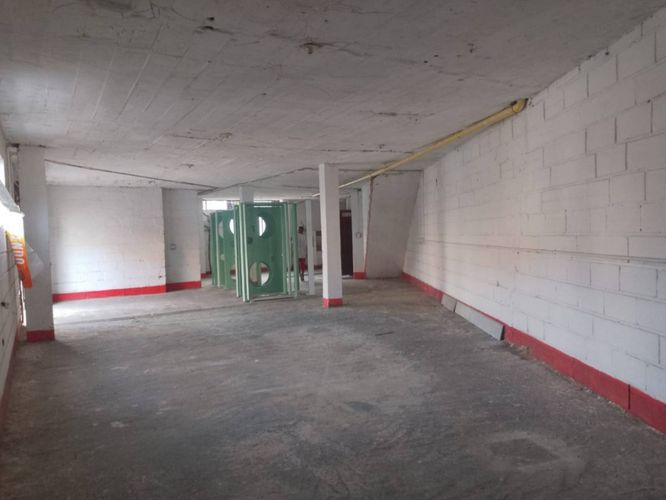 Bodega en venta en Laureles, Medellín, 130 m² · foto 13 de 14