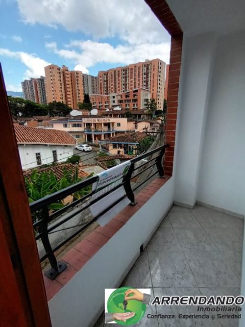 Apartamento de 3 alcobas en venta en Alto De Las Flores, Sabaneta, 75 m² · foto 6 de 16