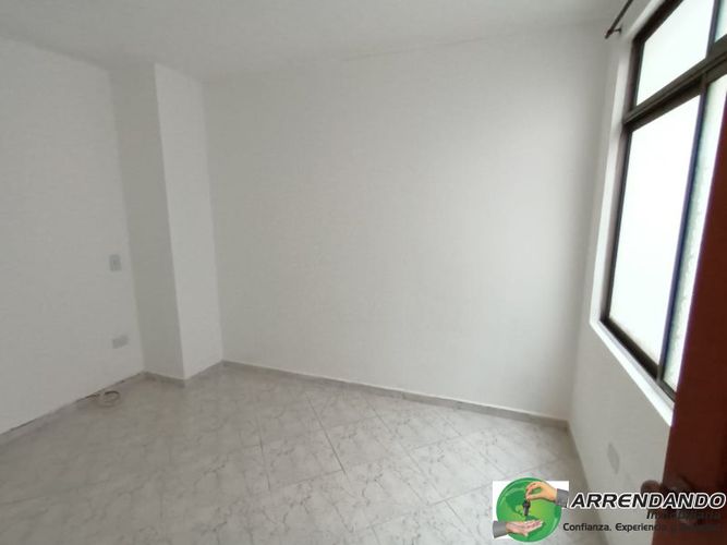 Apartamento de 3 alcobas en venta en Alto De Las Flores, Sabaneta, 75 m² · foto 11 de 16