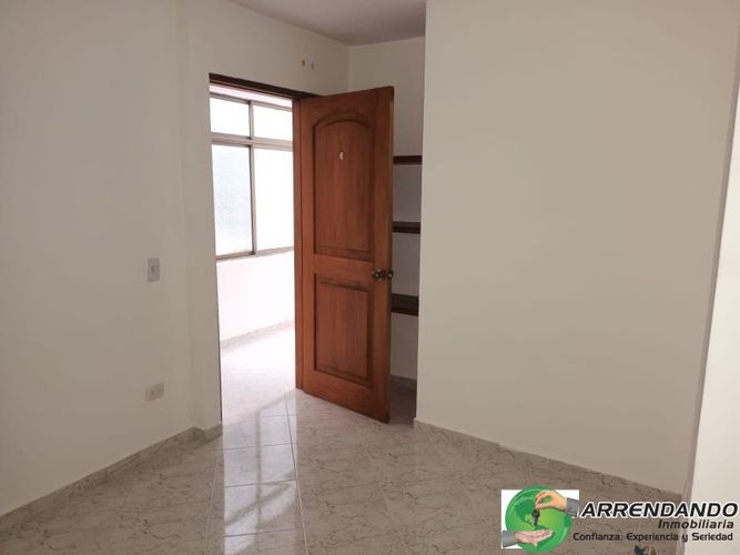 Apartamento de 3 alcobas en venta en Alto De Las Flores, Sabaneta, 75 m² · foto 12 de 16