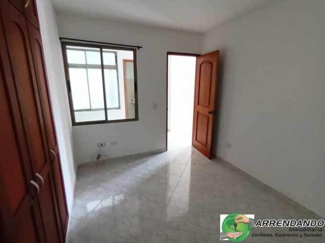 Apartamento de 3 alcobas en venta en Alto De Las Flores, Sabaneta, 75 m² · foto 13 de 16