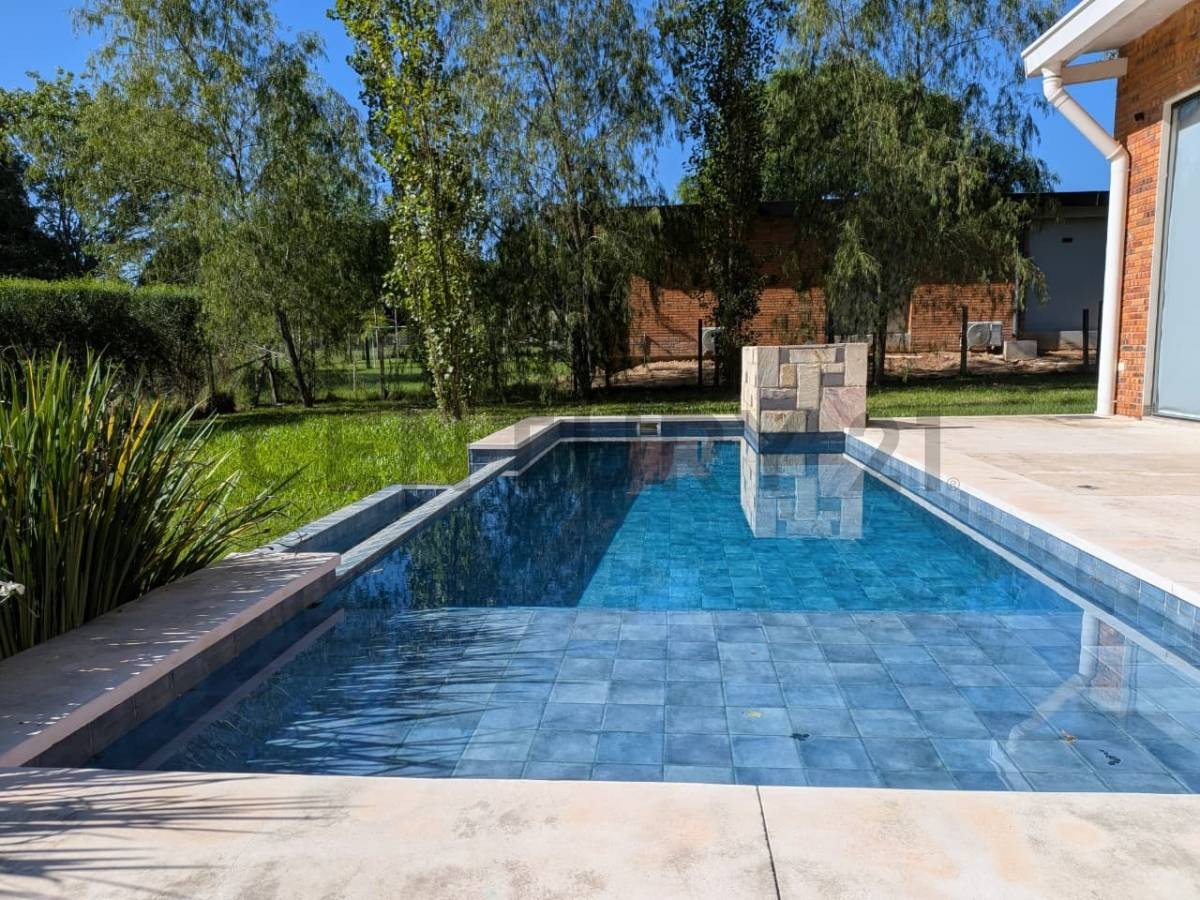 Venta de Casa en Condominio en San Bernardino, Cordillera — foto 2