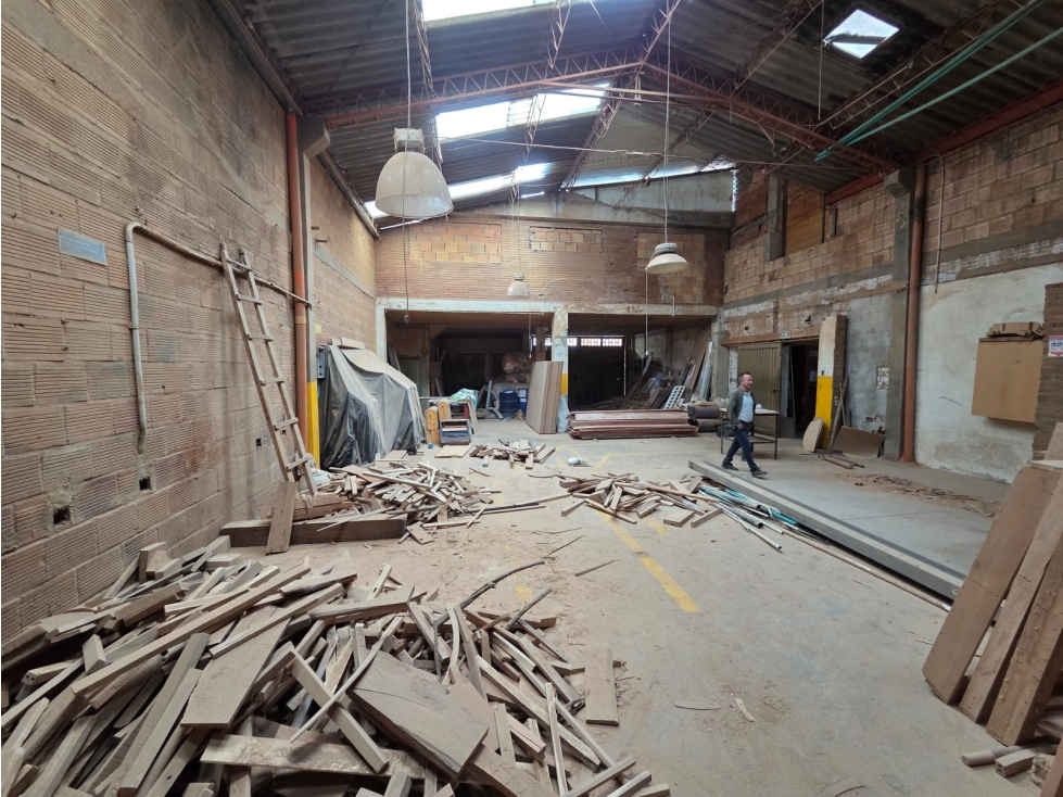 Bodega en Arriendo en Santa Maria del Lago, Bogotá