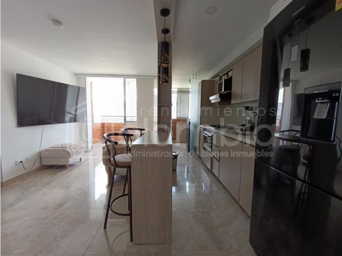 Apartamento en venta en Viviendas Del Sur, Itagüí · foto 2 de 13