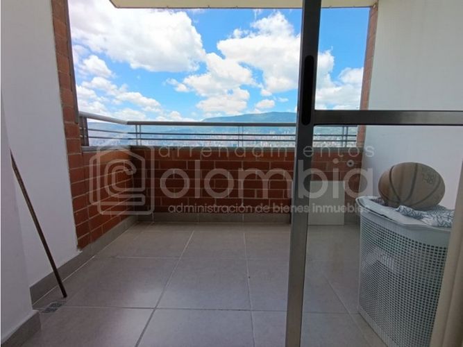 Apartamento en venta en Viviendas Del Sur, Itagüí · foto 5 de 13