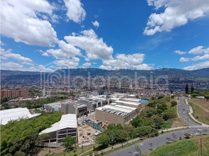 Apartamento en venta en Viviendas Del Sur, Itagüí · foto 6 de 13