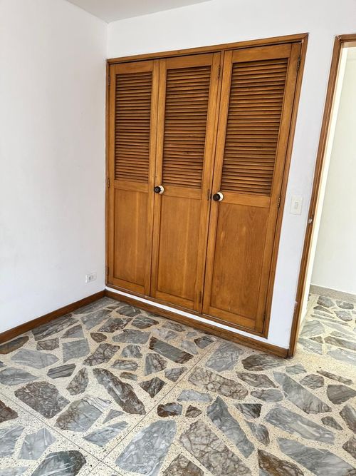 Apartamento de 2 alcobas en venta en Laureles, Medellín, 70 m² · foto 6 de 11