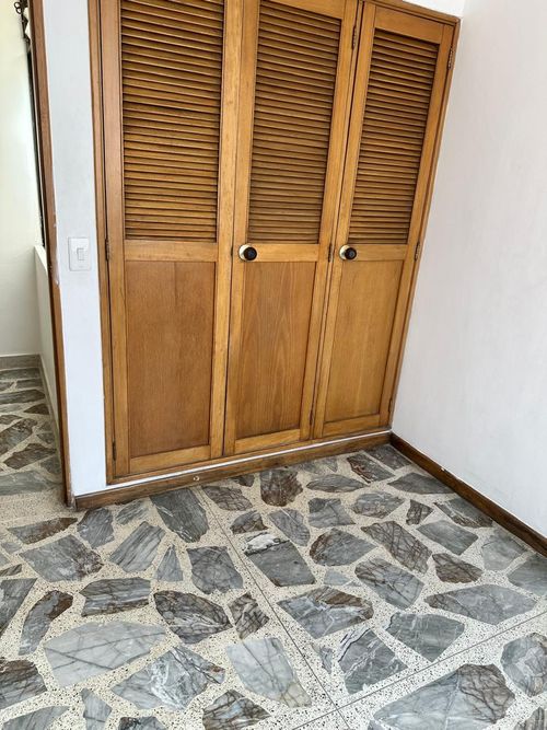 Apartamento de 2 alcobas en venta en Laureles, Medellín, 70 m² · foto 8 de 11