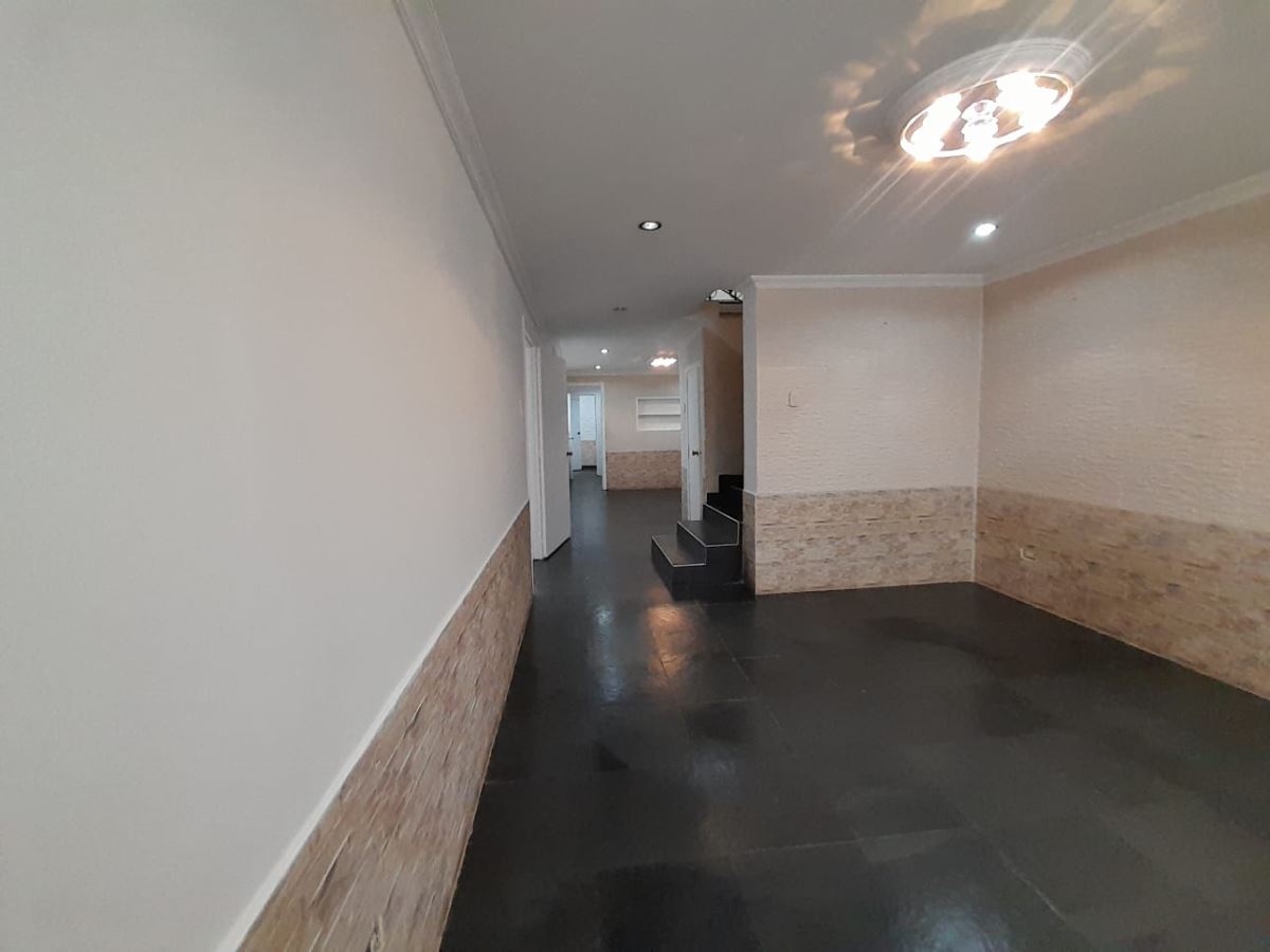 Casa en venta en Teusaquillo, Bogotá · foto 3 de 24