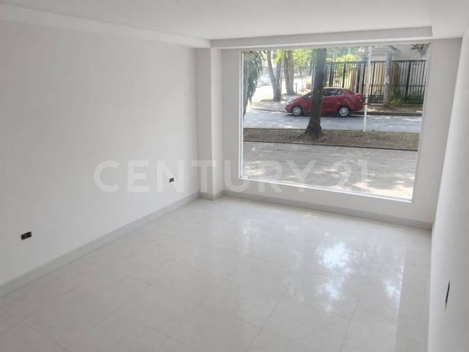 Local en arriendo en Cristales, Cali, 300 m² · foto 3 de 5