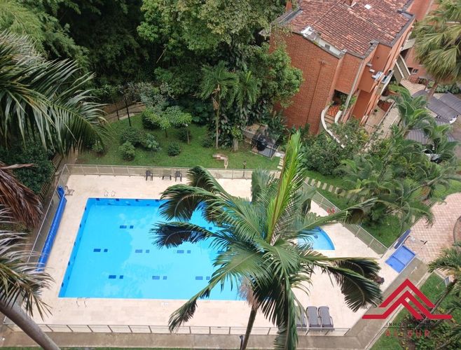 Apartamento en venta en Oviedo, Medellín · foto 6 de 14