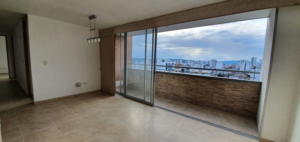 Apartamento de 3 alcobas en venta en Antonia Santos Centro, Bucaramanga, 85 m² · foto 7 de 17