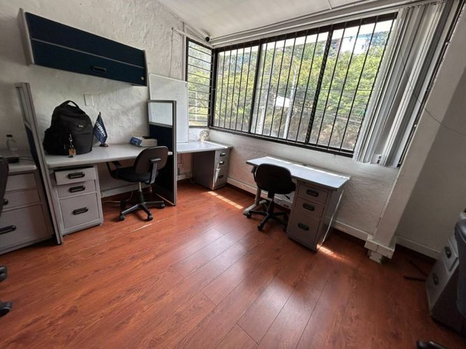 Casa de 7 alcobas en venta en El Poblado, Medellín, 420 m² · foto 2 de 14