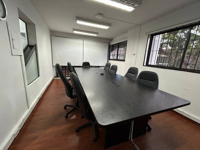 Casa de 7 alcobas en venta en El Poblado, Medellín, 420 m² · foto 5 de 14