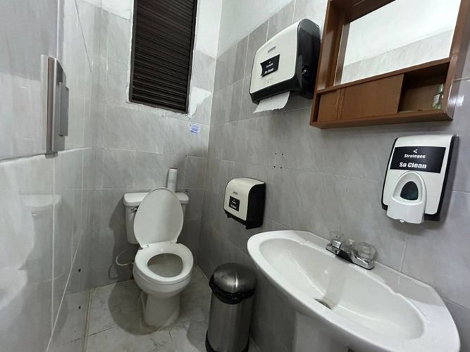 Casa de 7 alcobas en venta en El Poblado, Medellín, 420 m² · foto 11 de 14