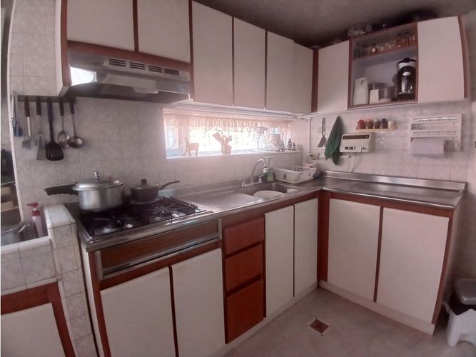 Apartamento de 3 alcobas en venta en Acevedo Tejada, Bogotá, 92 m² · foto 4 de 21