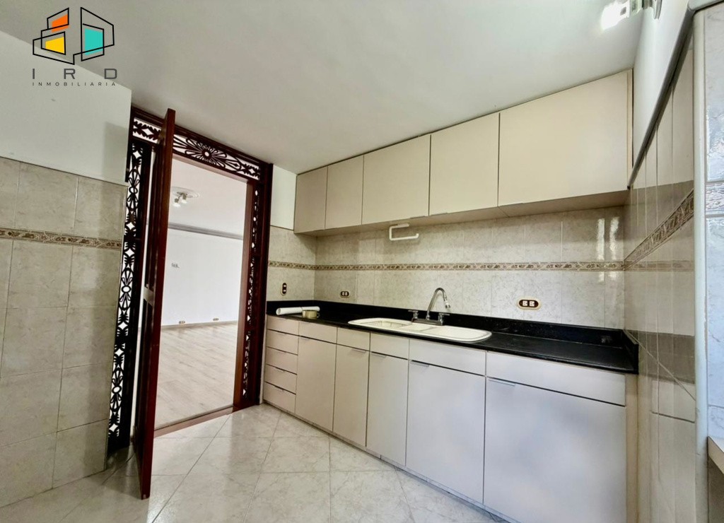 Apartamento en venta en Los Balsos, Medellín · foto 6 de 17