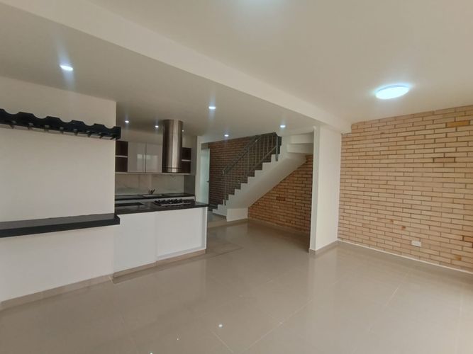 Casa de 3 alcobas en venta en La Morada, Jamundí, 86 m² · foto 3 de 24