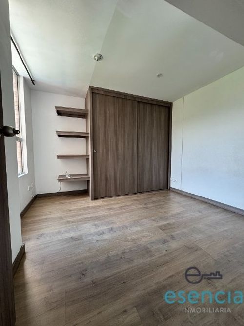 Apartamento de 3 alcobas en arriendo en Las Lomitas, Sabaneta, 65 m² · foto 12 de 19