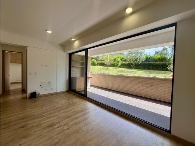 Apartamento de 2 alcobas en venta en El Retiro, 87 m² · foto 2 de 12