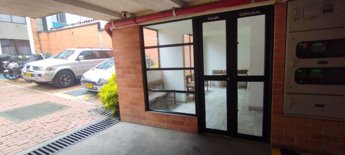 Apartamento en venta en Las Cruces, Bogotá · foto 4 de 21