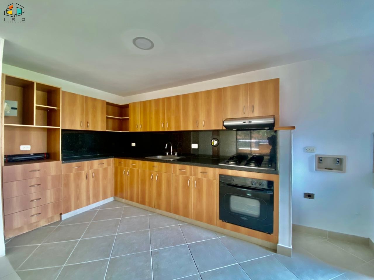 Apartamento en arriendo en Los Balsos, Medellín · foto 11 de 24