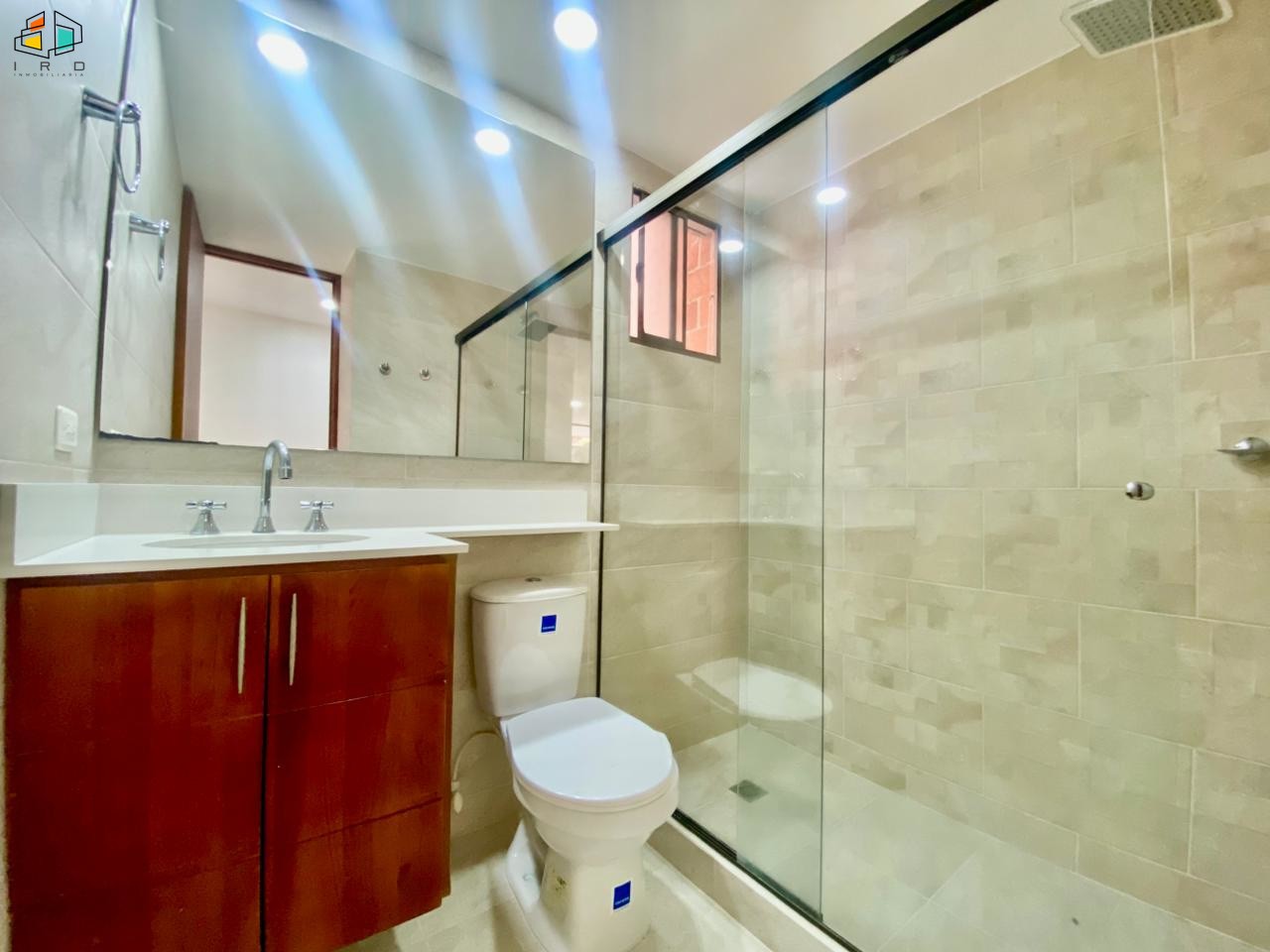 Apartamento en arriendo en Los Balsos, Medellín · foto 19 de 24