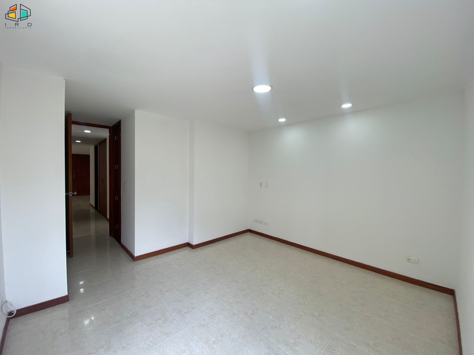 Apartamento en arriendo en Los Balsos, Medellín · foto 17 de 24
