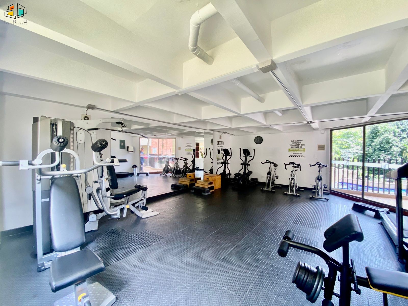 Apartamento en arriendo en Los Balsos, Medellín · foto 21 de 24