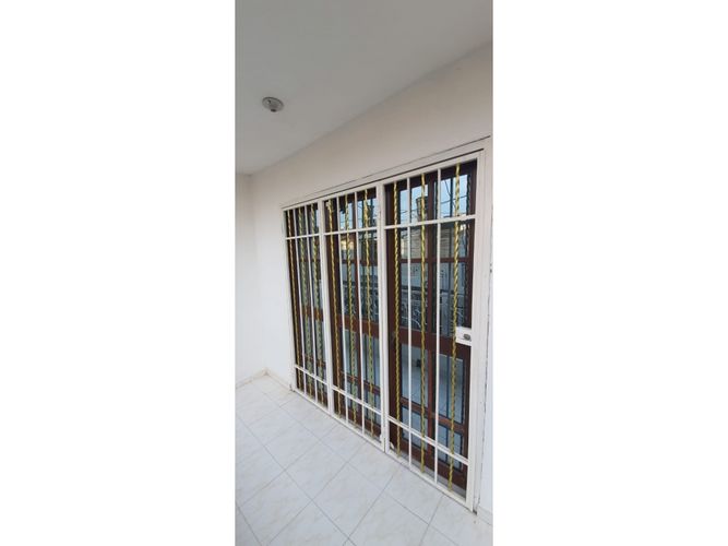 Casa de 5 alcobas en venta en Los Faroles, Santa Marta, 140 m² · foto 3 de 23