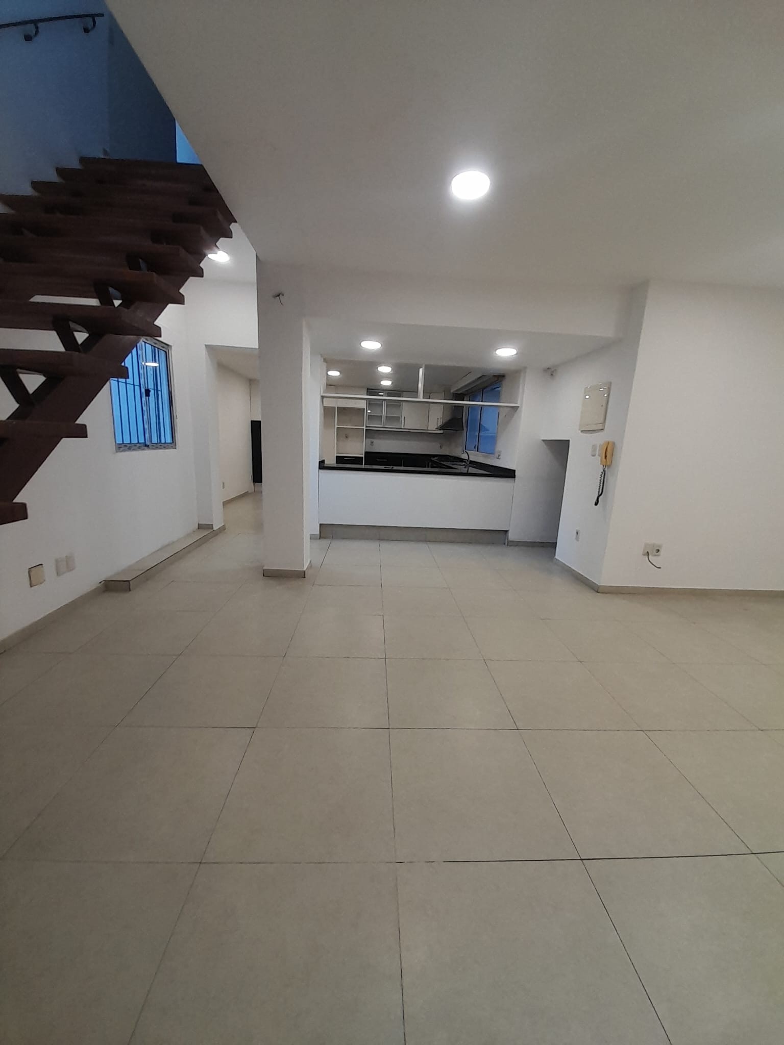 Apartamento 3 dormitorios ! Exelente ubicacion , a pasos de barrio de los judios