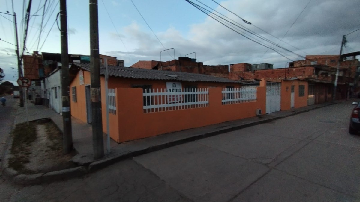 Casa en venta en La Giralda, Bogotá · foto 16 de 22