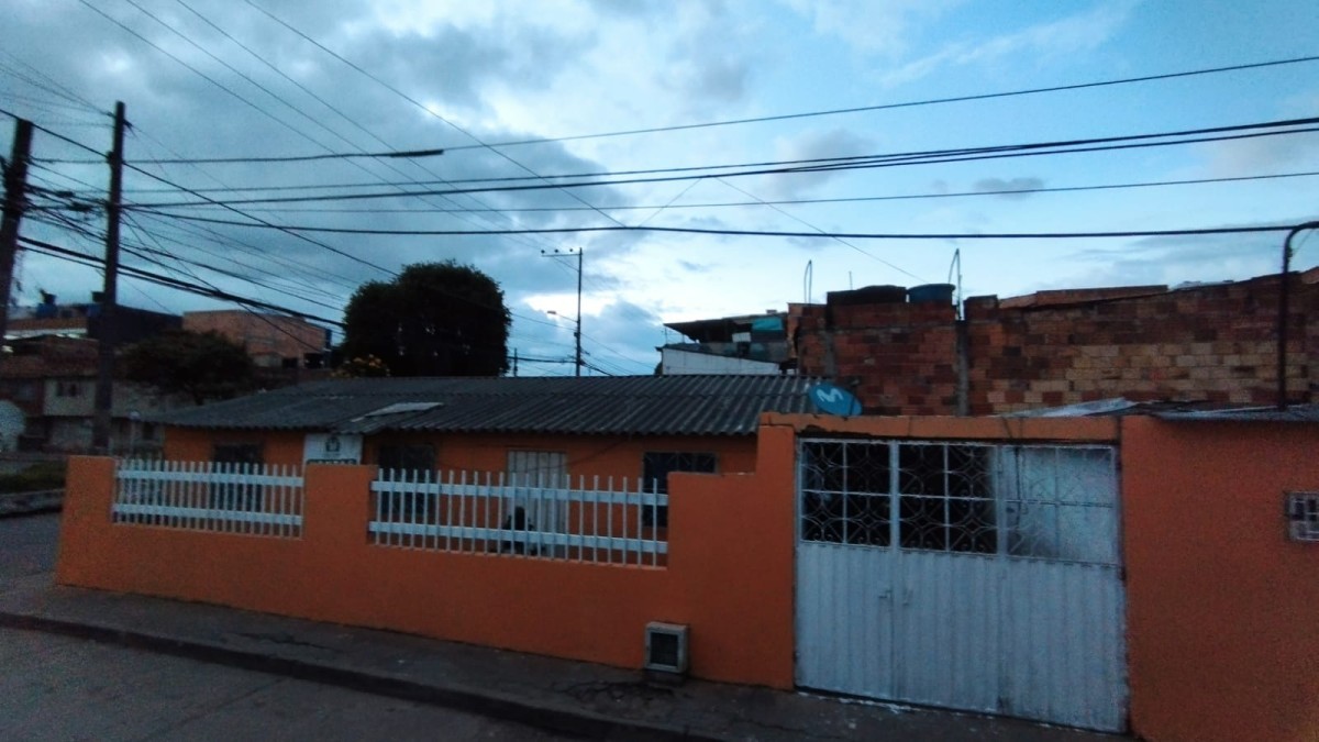 Casa en venta en La Giralda, Bogotá · foto 18 de 22