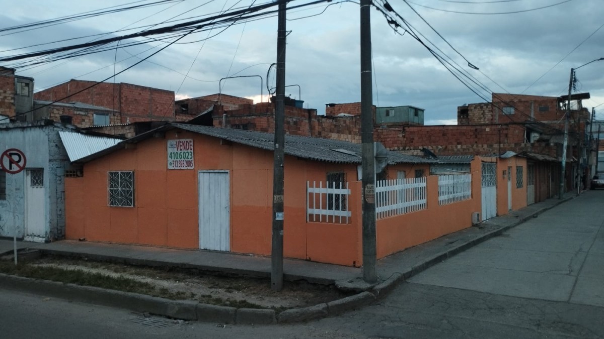 Casa en venta en La Giralda, Bogotá · foto 21 de 22