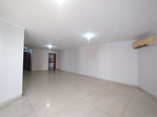 Apartamento de 3 alcobas en venta en El Castillo, Barranquilla, 156 m² · foto 3 de 14