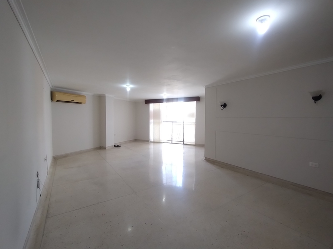 Apartamento de 3 alcobas en venta en El Castillo, Barranquilla, 156 m² · foto 4 de 14