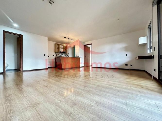 Apartaestudio en arriendo en Transversal Superior, Medellín, 70 m² · foto 5 de 14