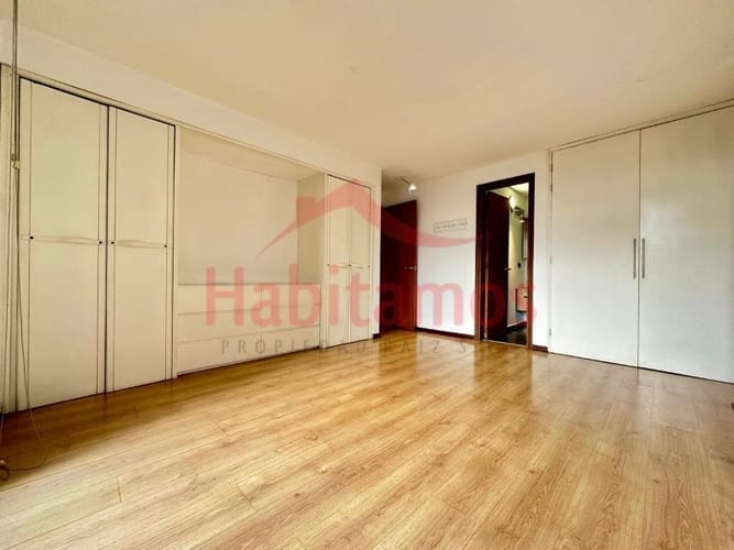 Apartaestudio en arriendo en Transversal Superior, Medellín, 70 m² · foto 13 de 14