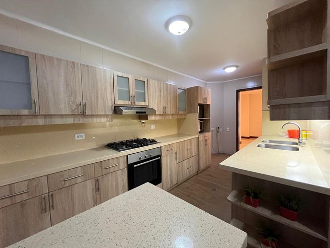 Casa de 3 alcobas en arriendo en El Poblado, Medellín, 257 m² · foto 4 de 19