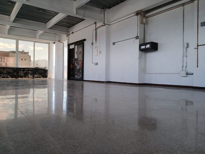 Bodega en arriendo en La Candelaria, Medellín, 170 m² · foto 6 de 12