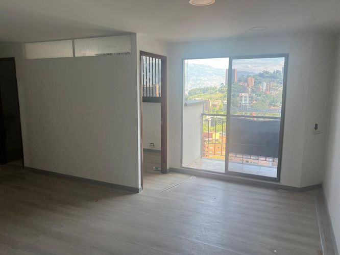 Oficina en arriendo en Los Naranjos, Medellín, 85 m² · foto 3 de 20