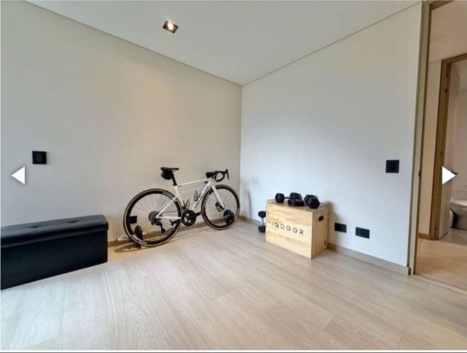 Apartamento de 3 alcobas en venta en Loma De Las Brujas, Envigado, 188 m² · foto 10 de 24