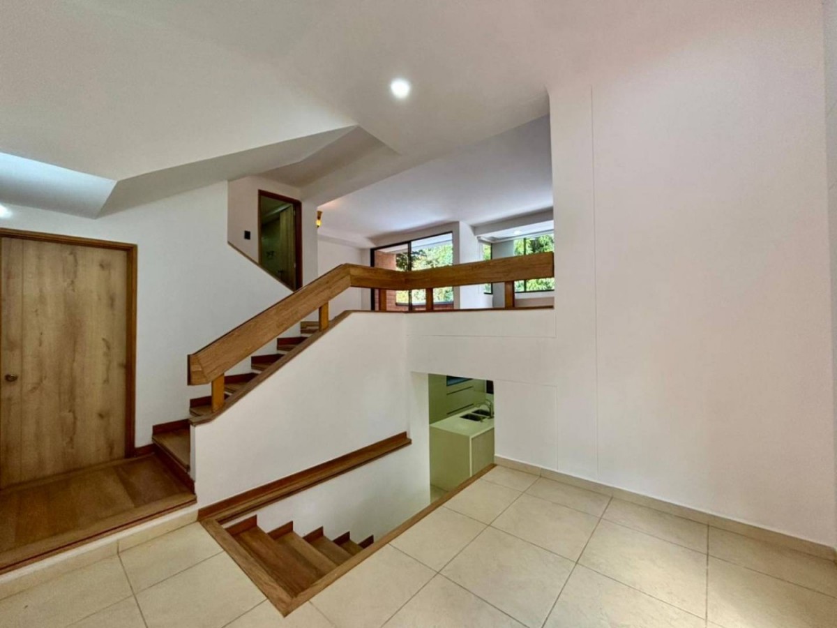 Casa en Arriendo en El Poblado, Medellín