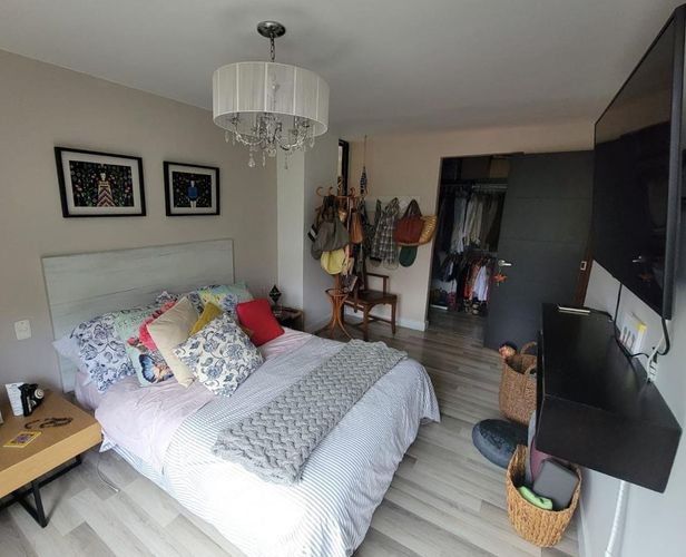Apartamento de 2 alcobas en venta en El Poblado, Medellín, 90 m² · foto 11 de 13