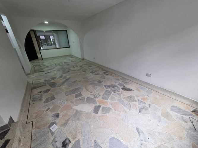 Casa de 4 alcobas en venta en Ciudadela Floralia, Cali, 120 m² · foto 1 de 13