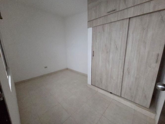 Casa de 4 alcobas en venta en Ciudadela Floralia, Cali, 120 m² · foto 11 de 13