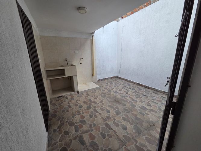 Casa de 4 alcobas en venta en Ciudadela Floralia, Cali, 120 m² · foto 13 de 13