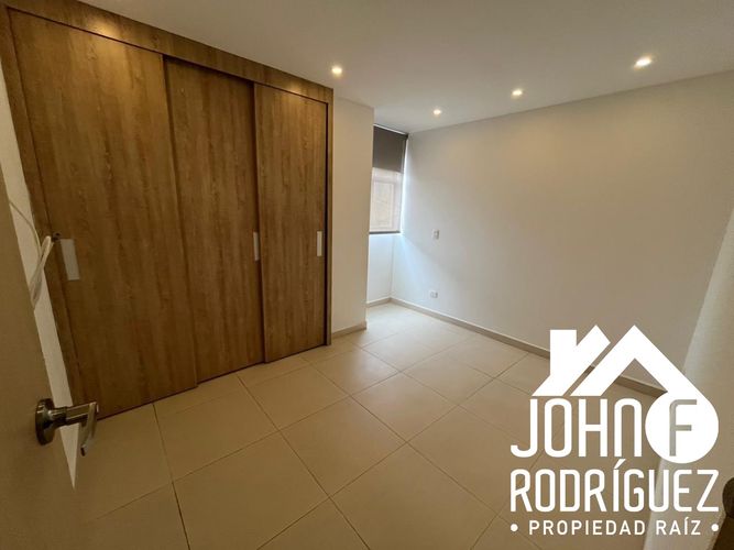 Apartamento de 2 alcobas en venta en Portal Sur, Envigado, 80 m² · foto 10 de 11