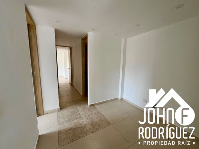 Apartamento de 2 alcobas en venta en Portal Sur, Envigado, 80 m² · foto 7 de 11