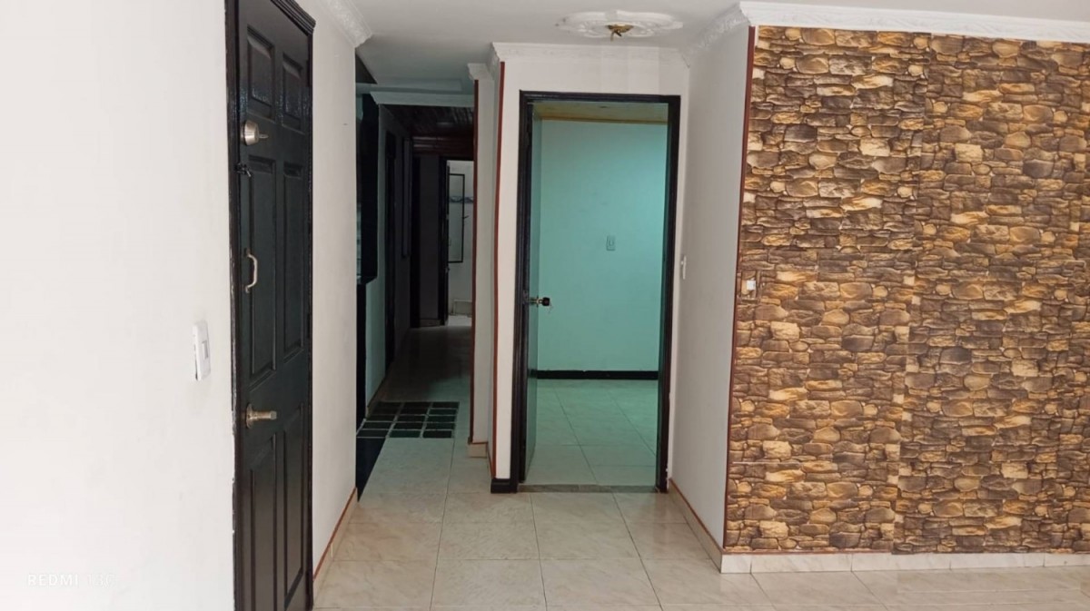 Casa en venta en Fontibon, Bogotá · foto 4 de 24